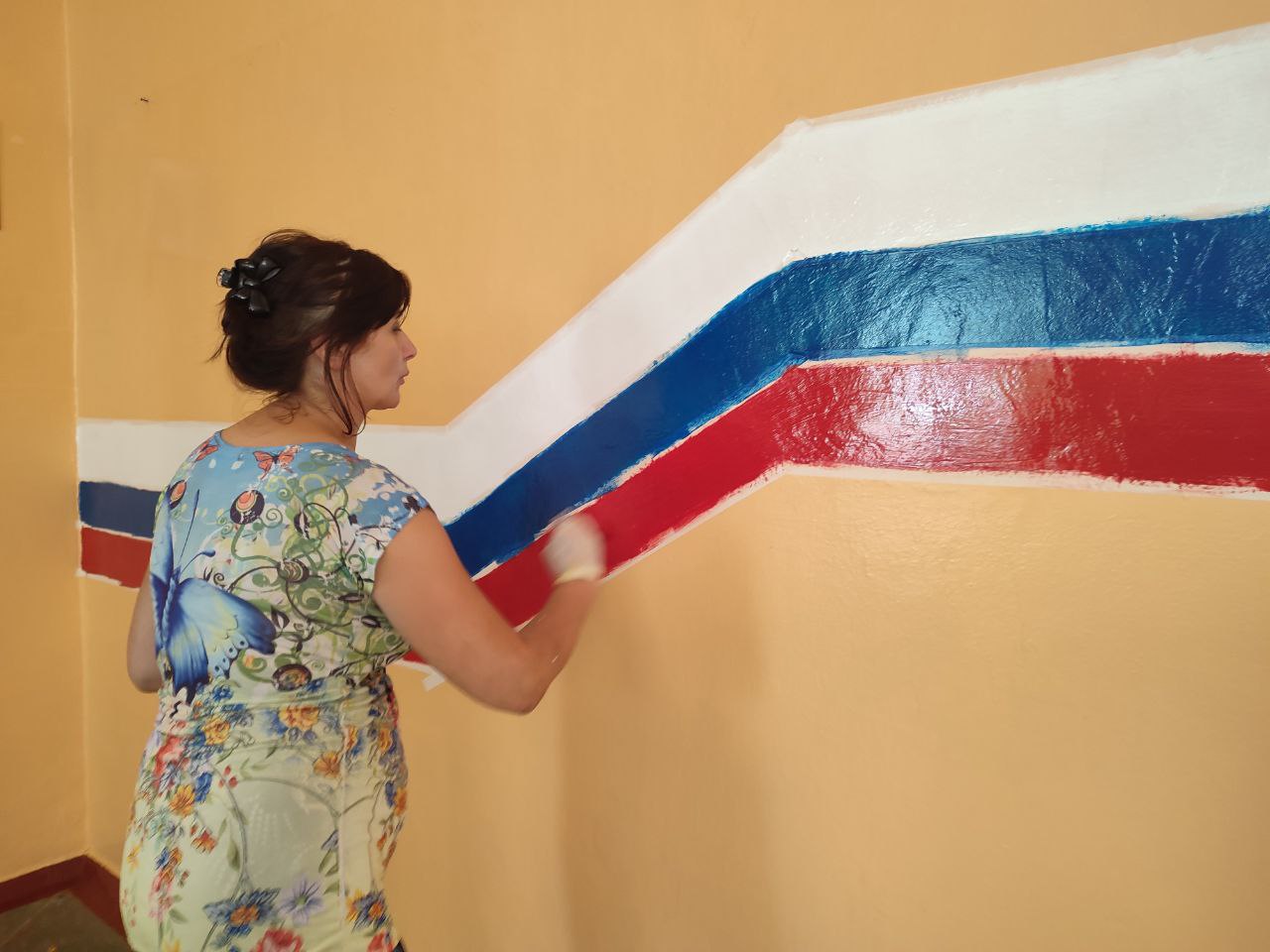 Оформляем школу к новому учебному году.